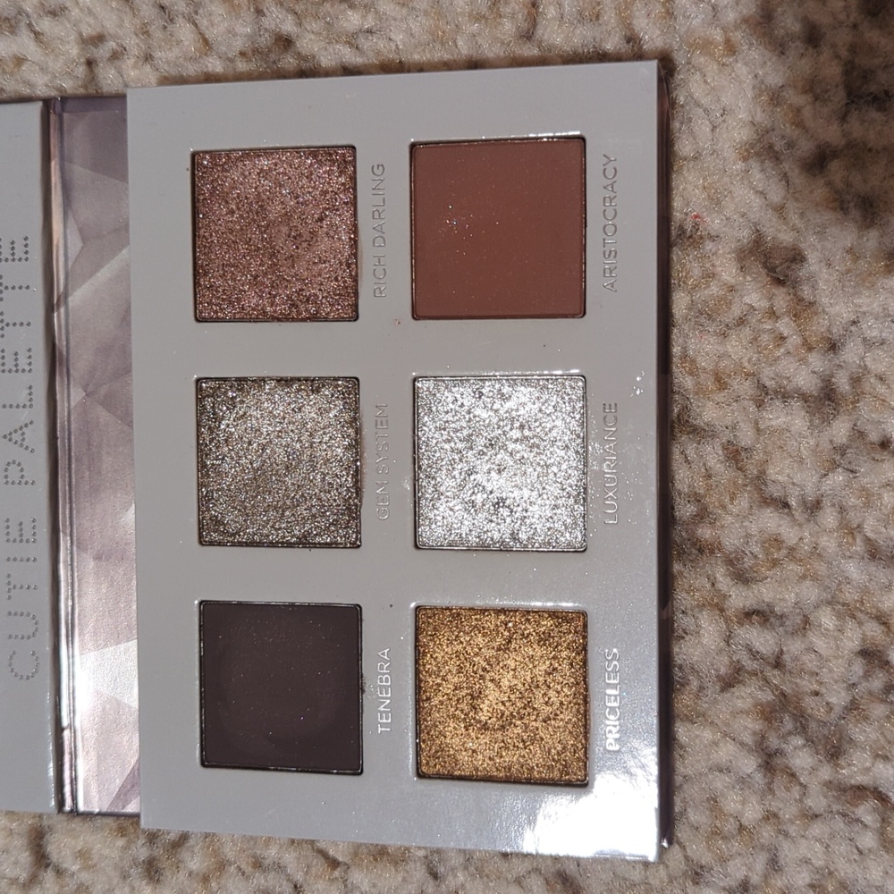 Nabla Platinum Palette